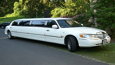 Lincoln Superstretch Limousine Moon